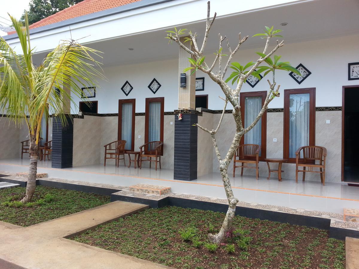 Ega Homestay Toyapakeh Экстерьер фото