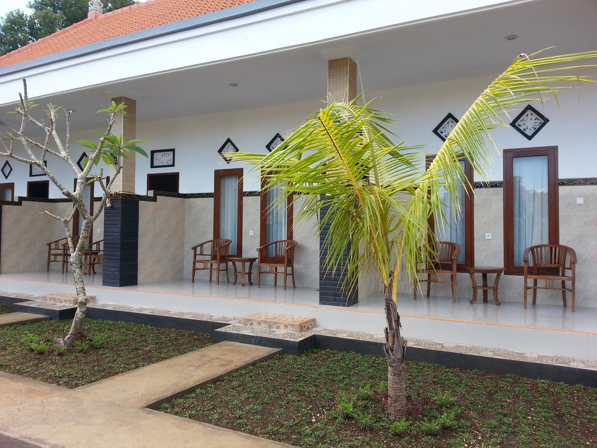Ega Homestay Toyapakeh Экстерьер фото