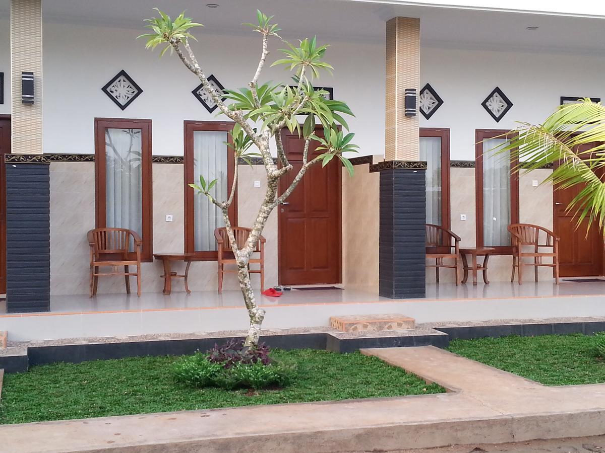 Ega Homestay Toyapakeh Экстерьер фото